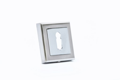 Znak QD-100 Key Nikel/Chrome square sign