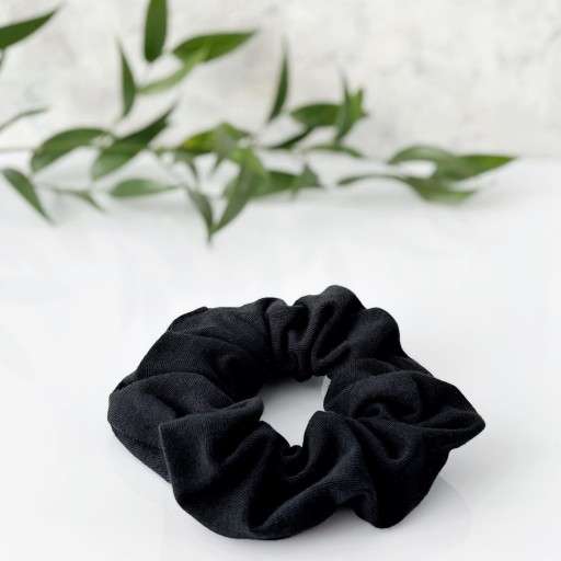 ANWEN Cotton Scrunchie - Čierna gumička do vlasov