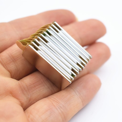 Samolepiaci magnet s lepidlom 40x20x2mm N+S 2 silné magnety na 3M dosky