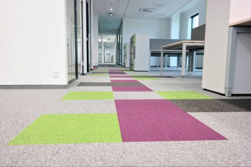 Kobercové dlaždice pre HOTEL OFFICE Mevia 50x50 Grey