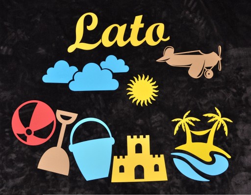 Letná loď výzdoba okien tabuľa vitrína škol