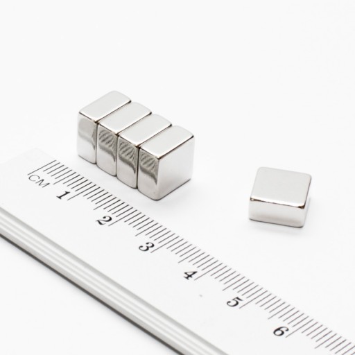 NEODYMOVÝ MAGNET TANIER 10x10x5 N38 - 5 KS