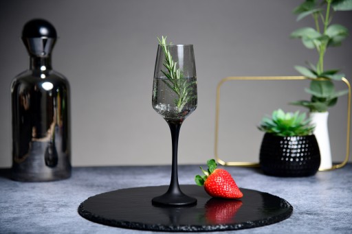 POHÁR NA ŠAMPANSKÉ 210 ML, ČIERNA