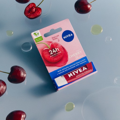 NIVEA CHERRY SHINE Ochranný rúž čerešňové farbivo 4,8g