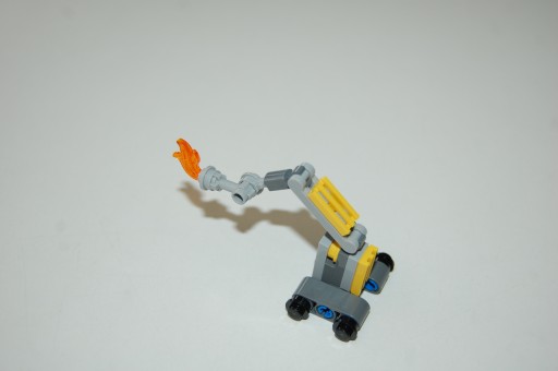 LEGO SUPER HEROES IRON MAN ROBOT DUMB (10g) v2