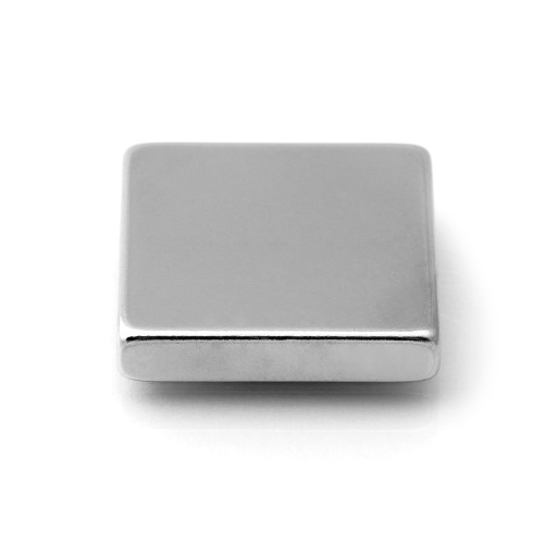 SILNÝ NEODYMIOVÝ MAGNET 10x10x4 N38