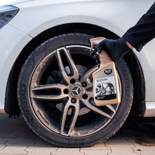 K2 Roton Rim Washing and Cleaning Liquid 700ml Bloody Rim Wheel čistič