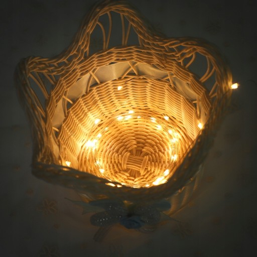 DRÔTOVÉ LAMPY 20 LED BATÉRIOVÉ SVETLÁ REŤAZ TEPLEJ BIELEJ SVETEL.