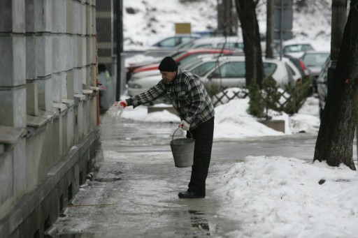 STRONG Enzim odmasťovač 0,5l.
