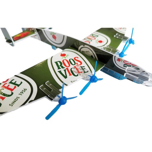 MODEL LIETADLOVÉHO KLUZÁKA Šípkového bombardéra