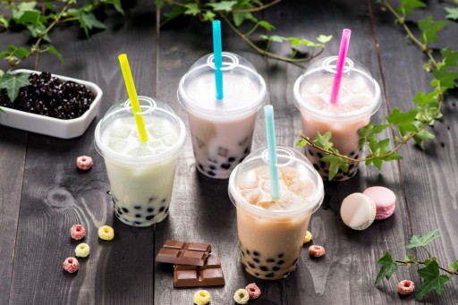 PLASTOVÉ SLAMKY BUBBLE TEA 12mm NEON (200)REDPLAST