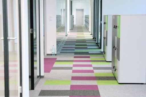 Kobercové dlaždice pre HOTEL OFFICE Mevia 50x50 Grey