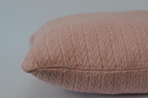 Ručne vyrobená bavlnená obliečka na vankúš boho vrkoč rybia kosť Greta 40x40 púdrovo ružová