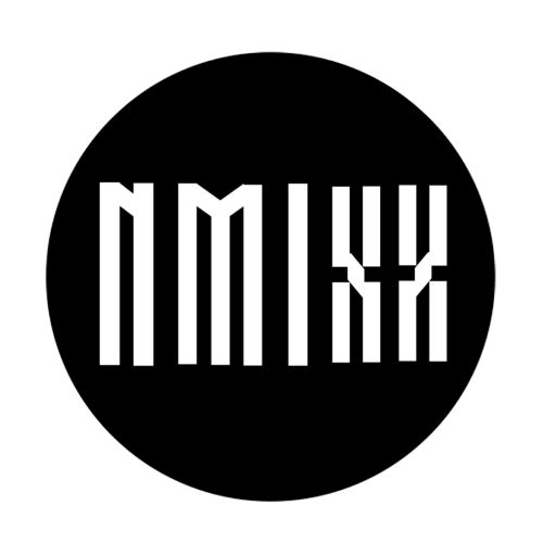 Špendlík s logom NMIXX K-pop 58 mm darček