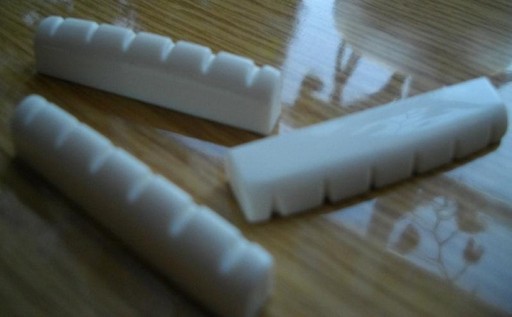 SEDLO PRE AKUSTICKÚ GITARRU 43mm!!! NOVÝ!!!