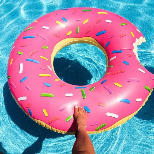 NAFUKOVACÍ MATRAC NA VODNÉ PLÁVANIE DONUT DONUT LARGE XXL 90CM