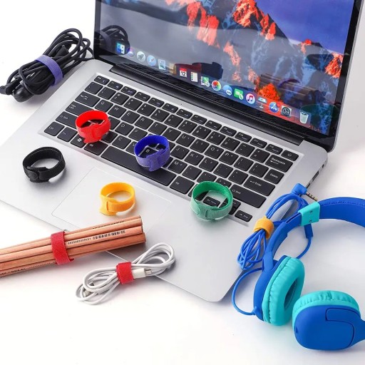VELCRO BAND popruhy na organizovanie káblov, 15 kusov