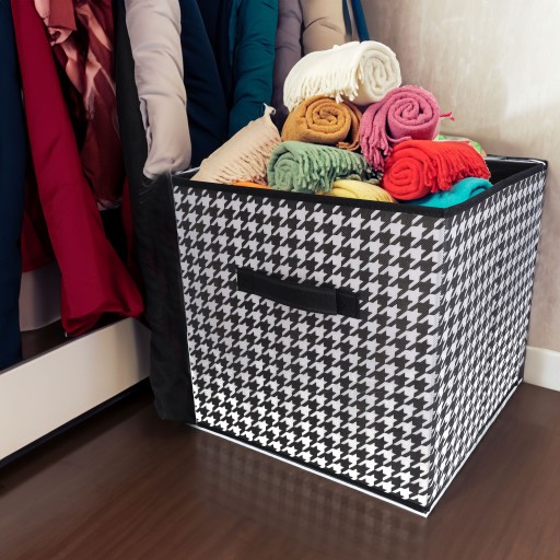 TEXTILNÝ BOX skriňový organizér 31x31x31 cm na ponožky, nohavice, deky