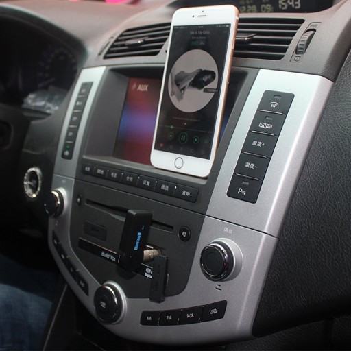 ADAPTÉR AUX MINI-JACK PRIJÍMAČA BLUETOOTH ZVUKU