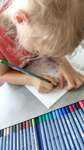 Svadobné omaľovánky pre deti 24 strán + nálepky