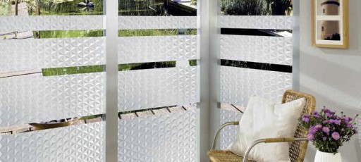 Steps 3D polopriehľadná dyha z farebného skla 2829