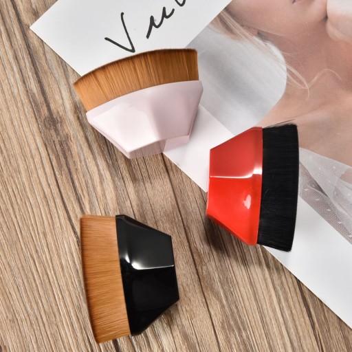 Štetec štetec štetec na make-up štetec na make-up podkladovú púdrovú lícenku