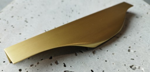 Nábytková úchytka GOLD edge 11,6 cm, ľahká, odolná UA04 do skriniek