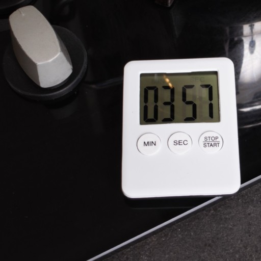 KUCHYŇSKÝ ČASOVAČ S MAGNETOVÝMI STOPKAMI LCD ČASOVAČOM