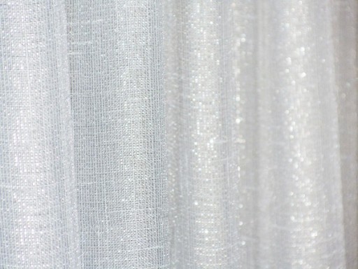 Závesy do obývačky na mieru White Frost Batiste Rain Glamour Modern