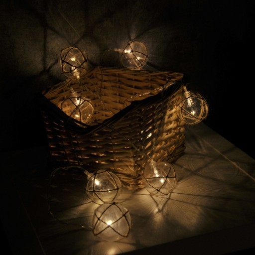 LED šnúrová guľová girlanda AHNE 10, napájaná 2xAA batériami