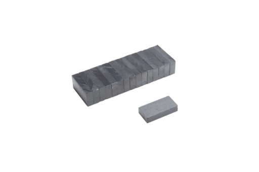 Magnet na feritovú platňu MPŁ 25x12,5x5 F30 50ks