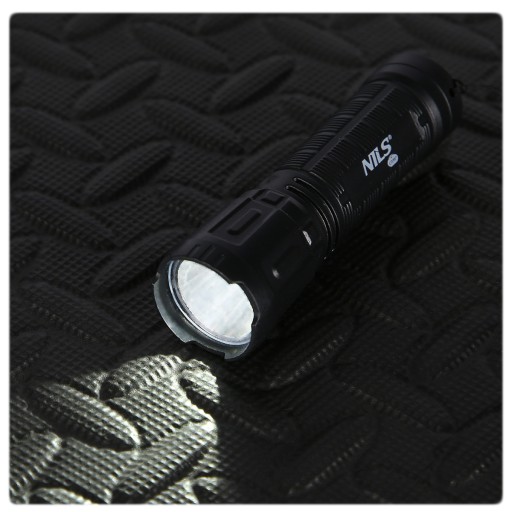 Veľmi výkonná LED VRECKOVÁ baterka, dobíjacie USB mini malé