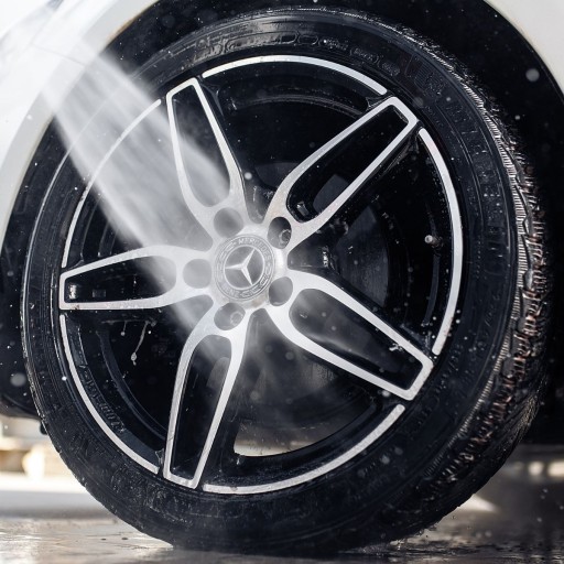 K2 Roton Rim Washing and Cleaning Liquid 700ml Bloody Rim Wheel čistič