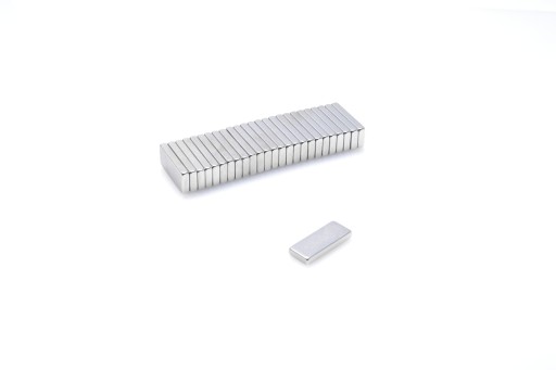Neodymový tanierový magnet MPŁ 15x6x2 N38 10 ks