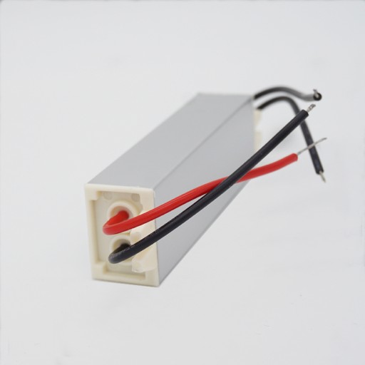 HERMETICKÝ VODEODOLNÝ LED ZDROJ 12V 15W IP67
