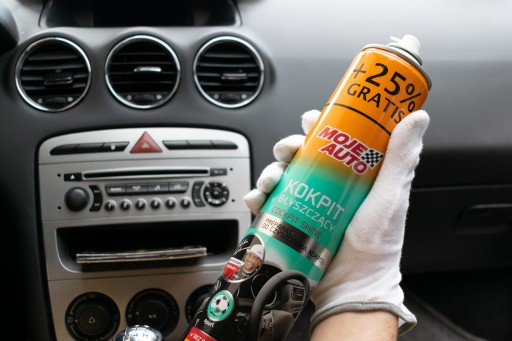 SPREJ NA ČISTENIE PLASTOVÉHO KOKPITU SPORT 750ML