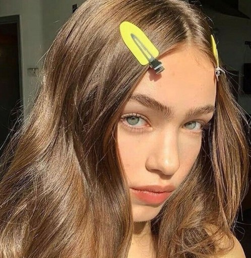 Sada 4 beztlakových sponiek na make-up do vlasov