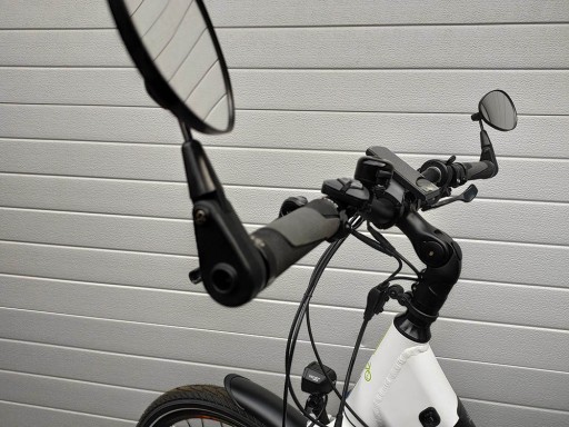 Zrkadlo na bicykel s nastaviteľnými riadidlami