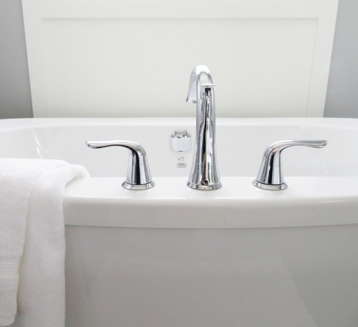 Sanitárny silikón - biely