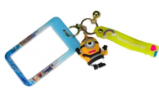 PRSTEŇ NA KĽÚČE MINIONS KRÁSNY KAŽDÝ DEŇ 20CM KEVIN BOB GRU PRÍvesok