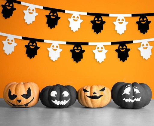 HALLOWEENSKÉ GARLANDY STRAŠIDLÁ PANER DUCHOVIA BIELA ČIERNA OZDOBY OZDOBY 360cm