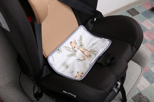 UNIVERZÁLNY PROTISEDACÍ VANKÚŠEK DO KOČÍKU BABYMAM A GONDOLOVÉ SEDADLO