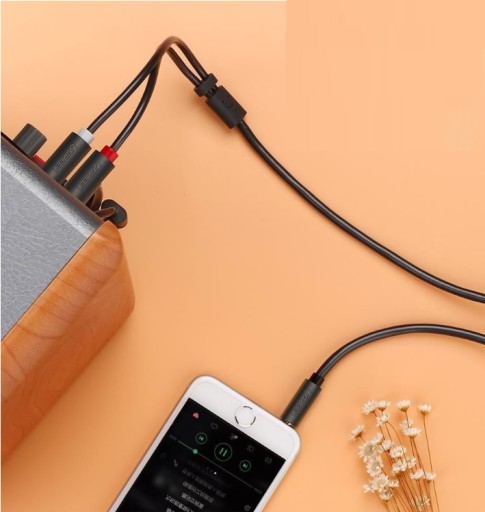 UGREEN KÁBEL 3,5MM JACK NA 2X RCA CINCH 2M