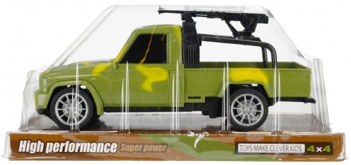 VOJENSKÉ AUTO TERÉNNY PICKUP VOJENSKÝ