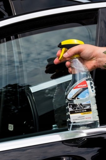 AUTOLAND KVAPALINA NA ČISTENIE ČELNÝCH SKIEL A ZRKADIEL BEZ STRIG 750ML