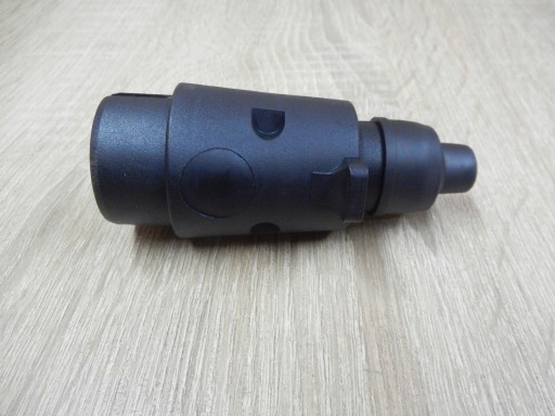 Zástrčka prívesu Príves plastový 7 PIN 12V