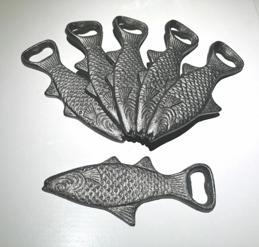 Štýlový liatinový otvárač na fľaše FISH Liatina