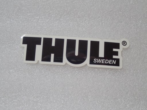 NÁLEPKA THULE ŠVÉDSKO NÁLEPKA 10,9 x 3,2 cm