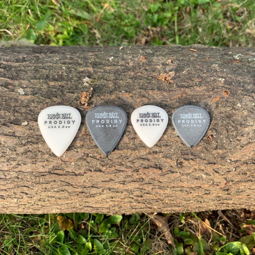 Trsátko na gitaru Ernie Ball Prodigy STD 1,50 mm