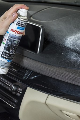 AUTOLAND COSMETICS QUICK COCKPIT PENA MATNÁ 400ML